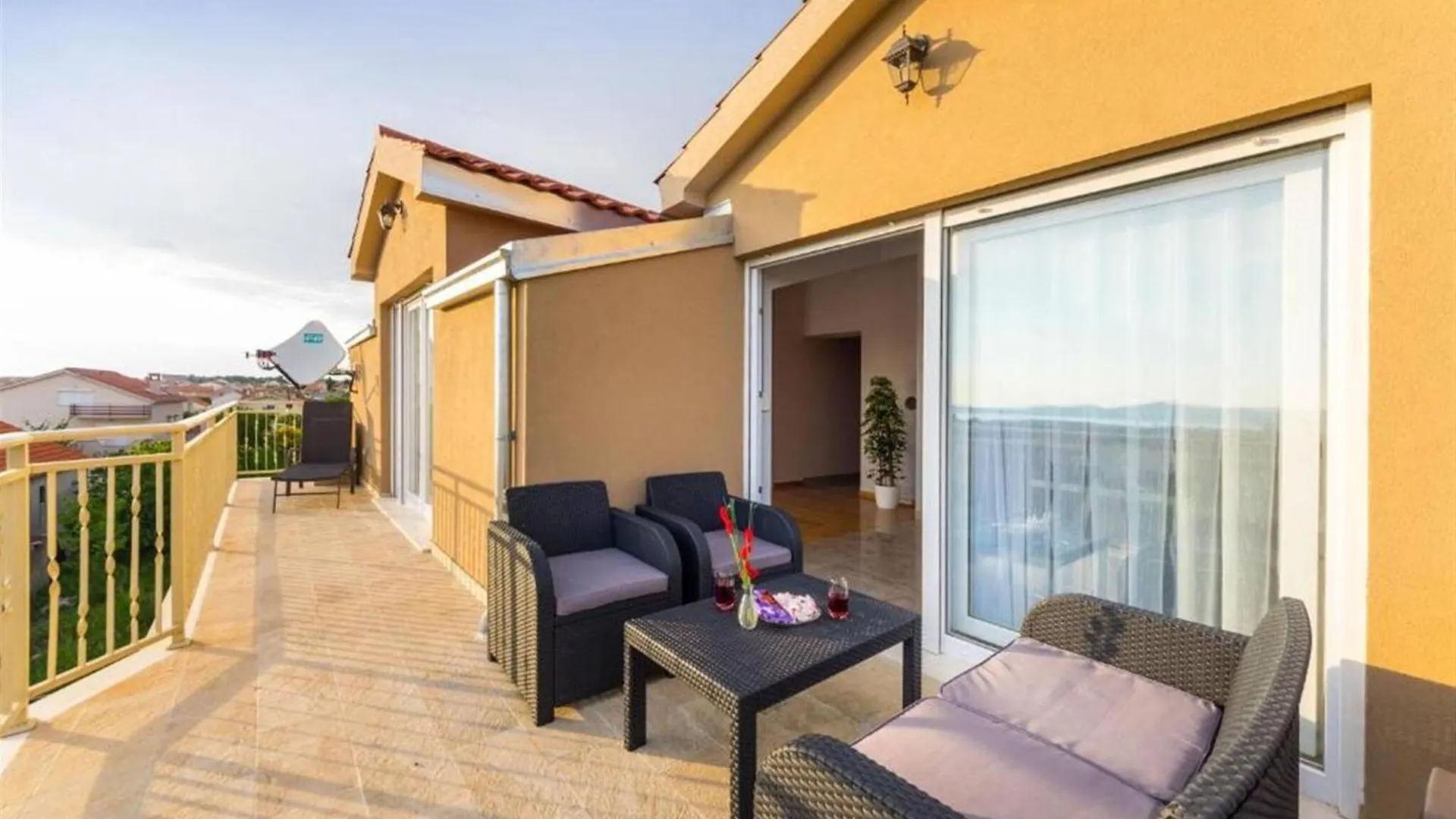 My Dalmatia - Penthouse Apartment Zadar With Shared Pool